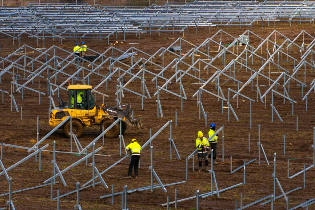 Czy warto zbudować farmę fotowoltaiczną